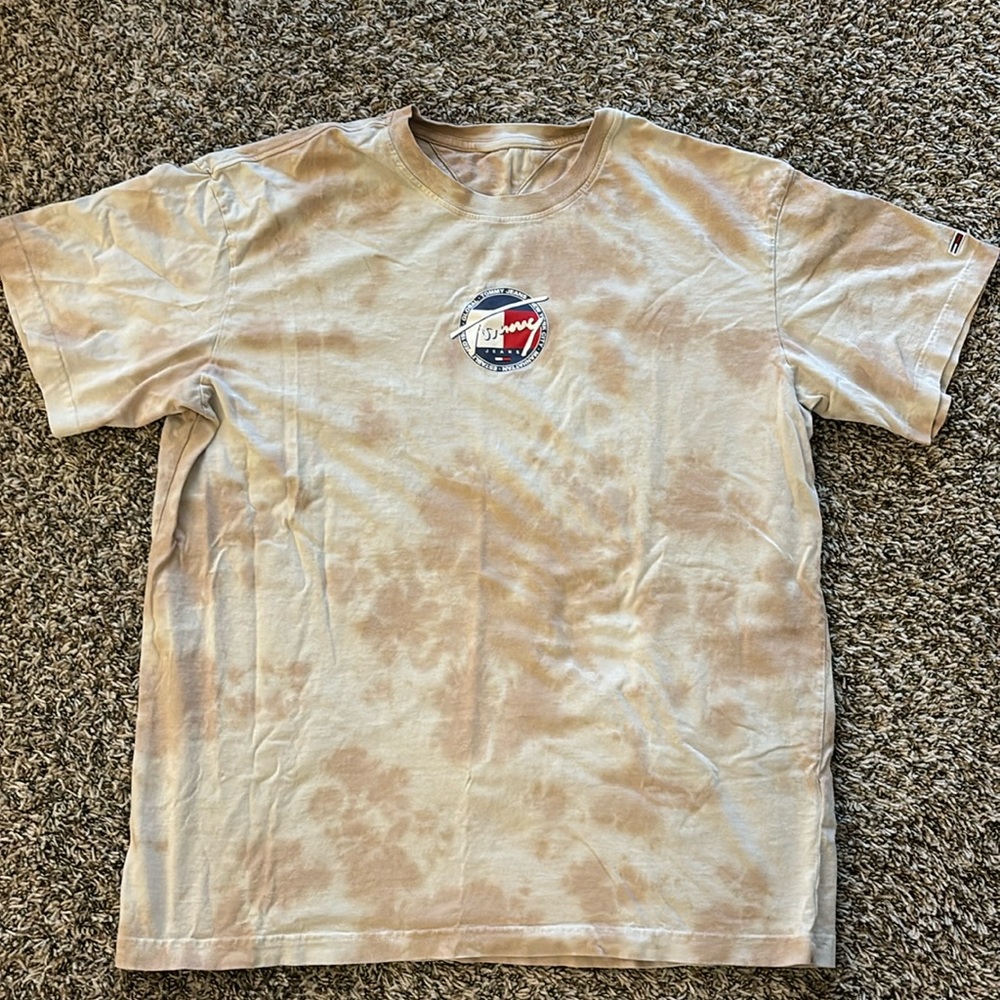 Tommy Hilfiger | Graphic T Shirt | Large